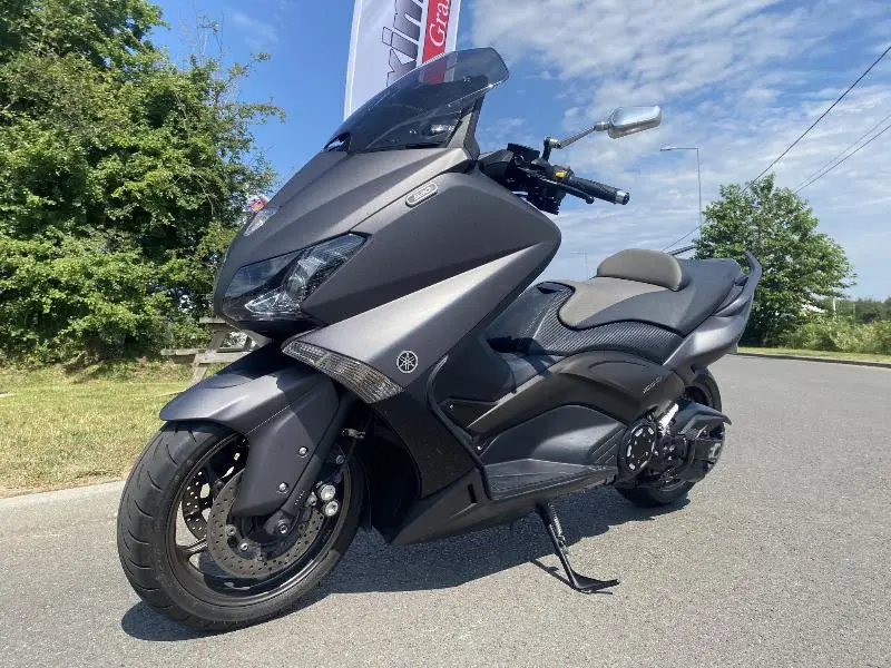 XP TMAX 530