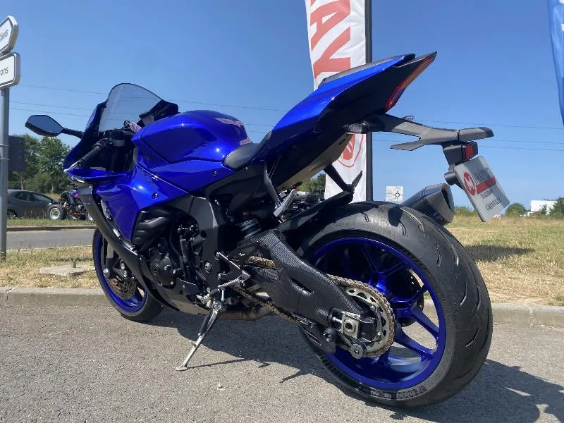 YZF 1000 R1