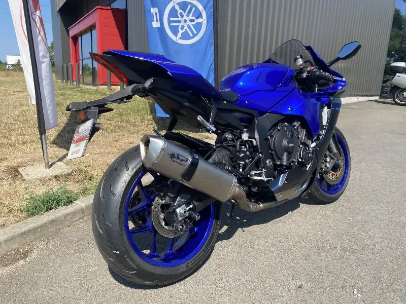 YZF 1000 R1