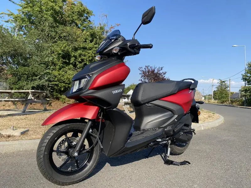 RayZR 125