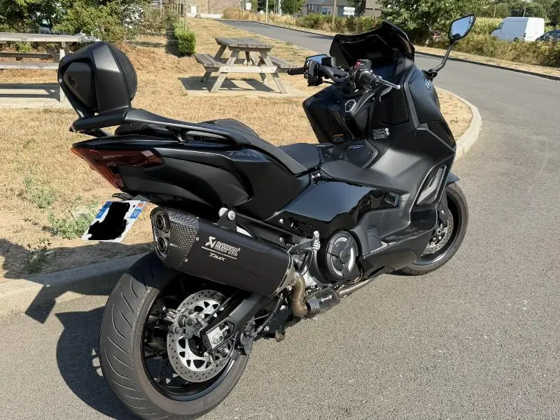 XP TMAX 560 TECH MAX