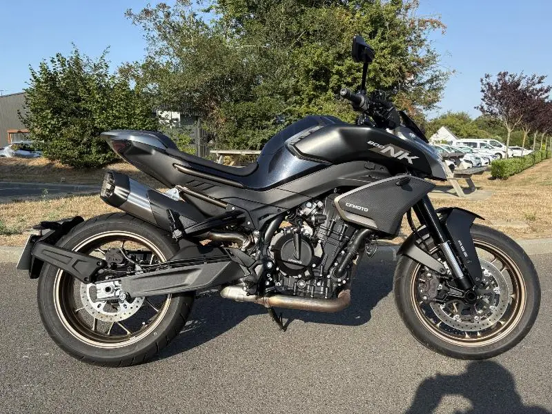 NK 800 SPORT