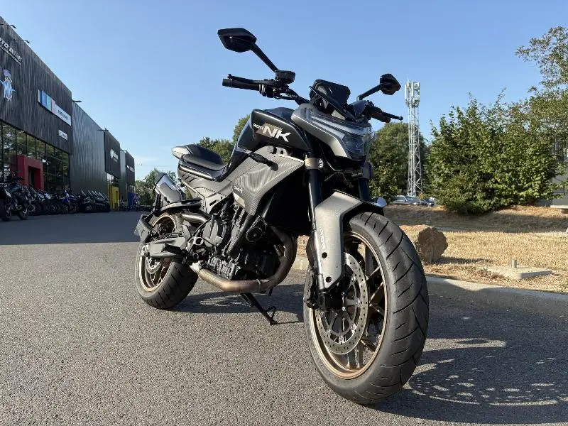 NK 800 SPORT