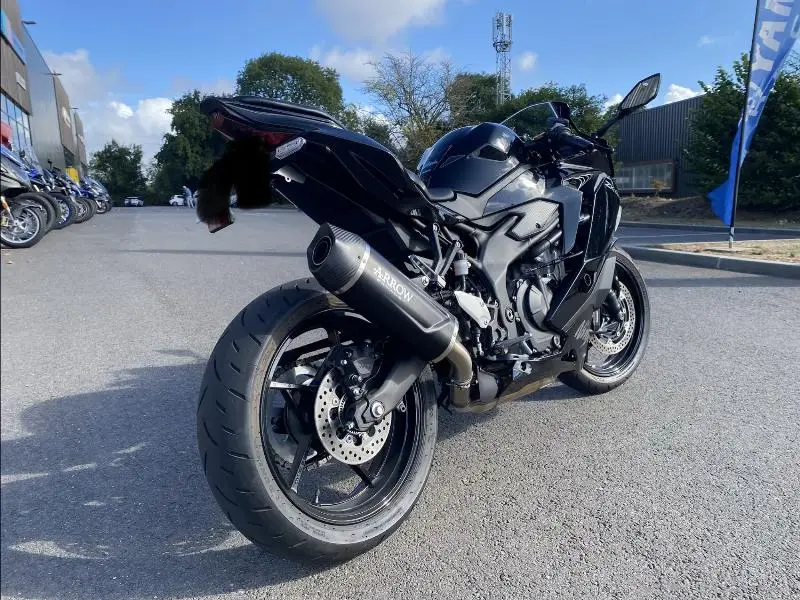 ZX4R