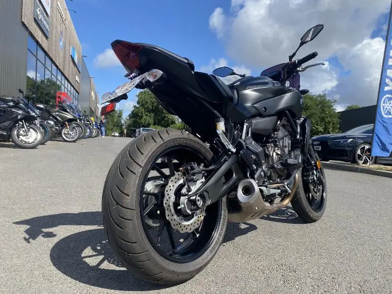 MT07