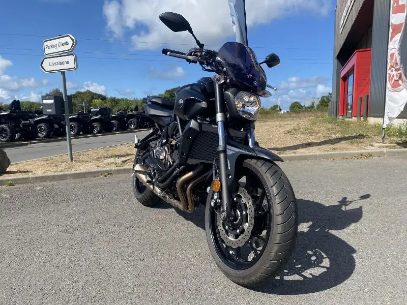 MT07