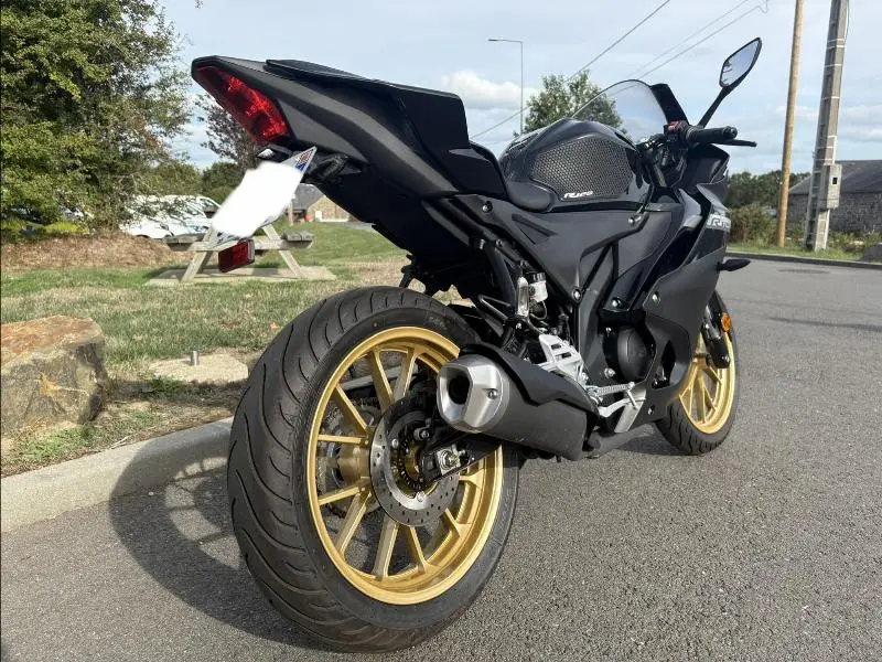 YZF 125 R ABS