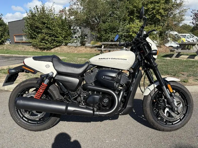STREET ROD 750