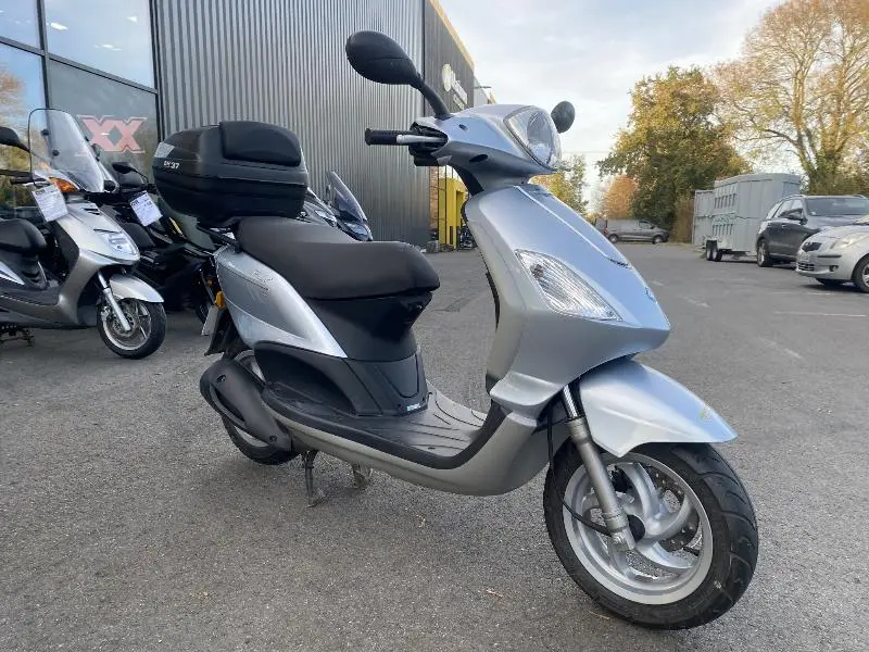 FLY 125