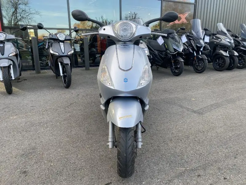 FLY 125