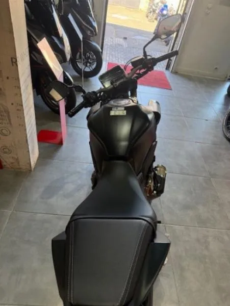 CB650R