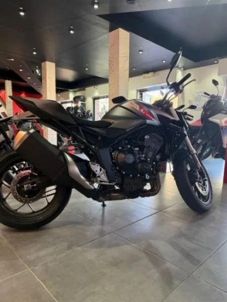 CB 1000 Hornet