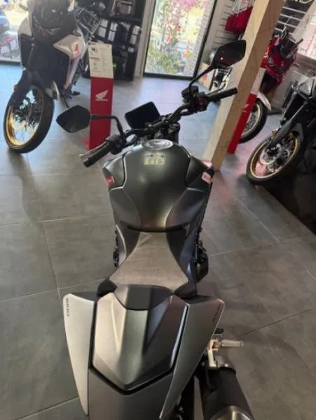 CB 1000 Hornet