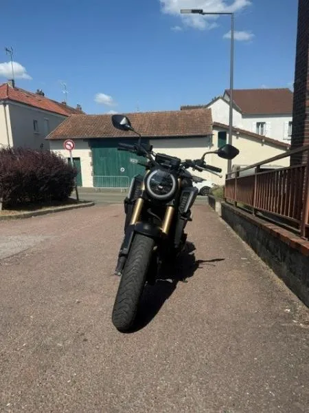 CB 650 R