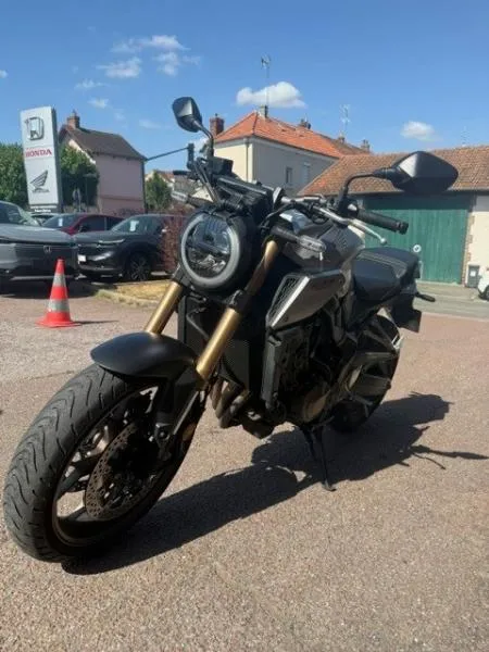 CB 650 R