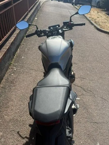 CB 650 R