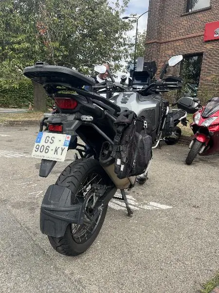CRF 1100 L AFRICA TWIN ADVENTURE SPORTS