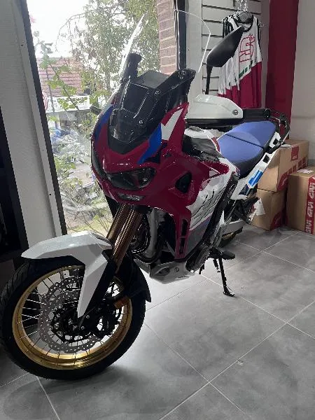 CRF 1100 L AFRICA TWIN  ADVENTURE SPORTS DCT