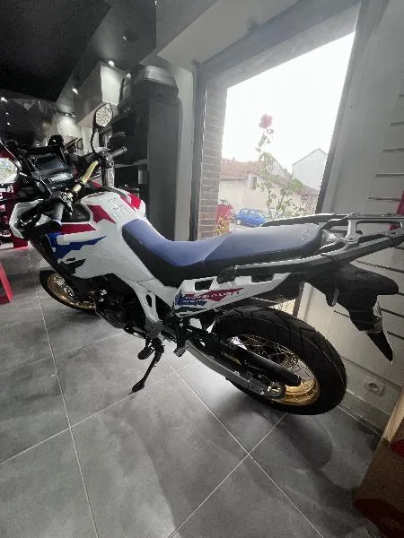 CRF 1100 L AFRICA TWIN  ADVENTURE SPORTS DCT