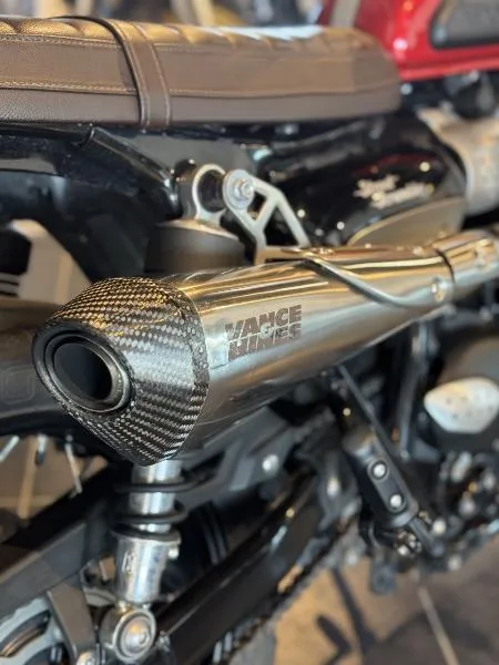 STREET SCRAMBLER  900