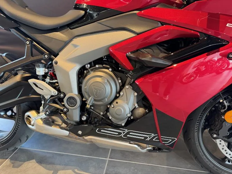 	DAYTONA 660