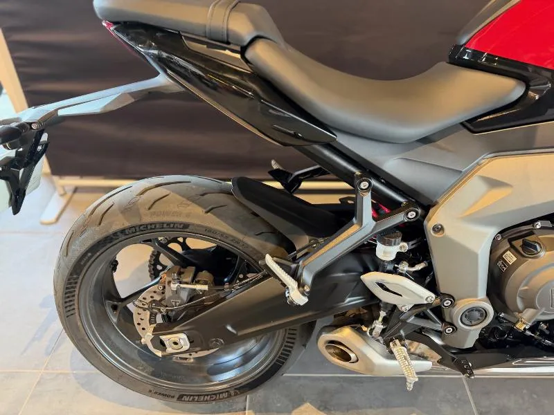 	DAYTONA 660