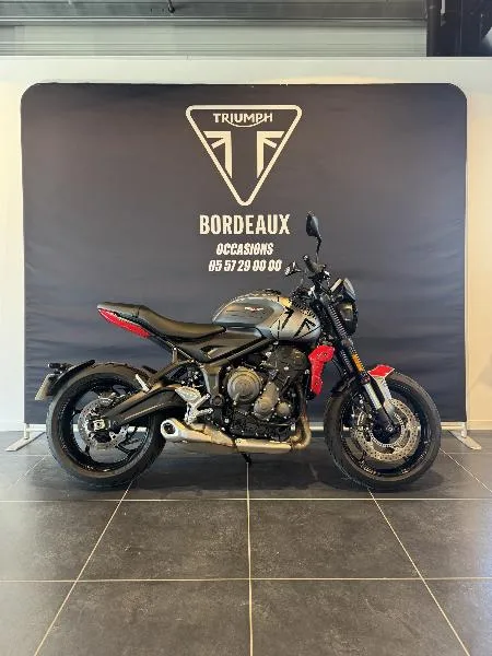TRIDENT 660