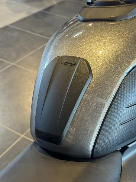 TRIDENT 660