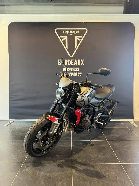 TRIDENT 660
