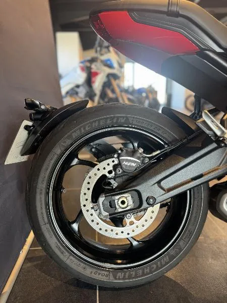 TRIDENT 660