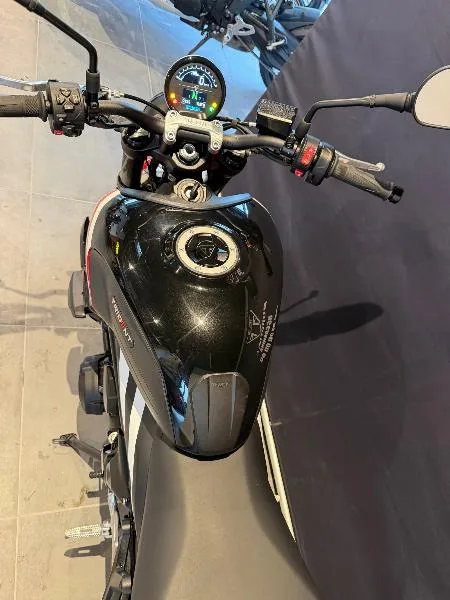 TRIDENT 660