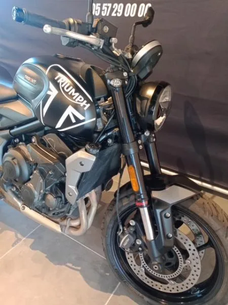 TRIDENT 660