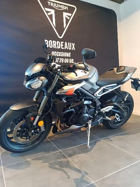 STREET TRIPLE 765 RS