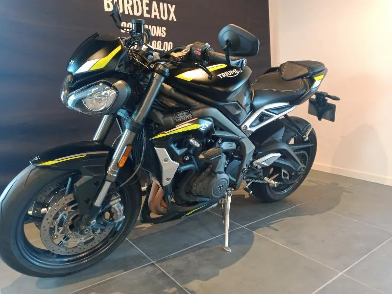STREET TRIPLE 765 RS