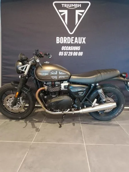 STREET TWIN  900