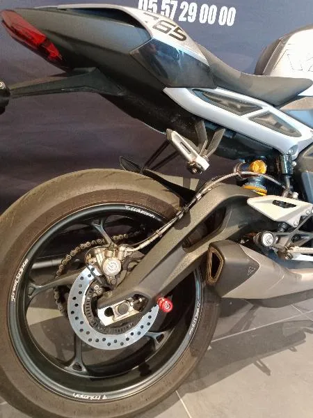 STREET TRIPLE 765 RS