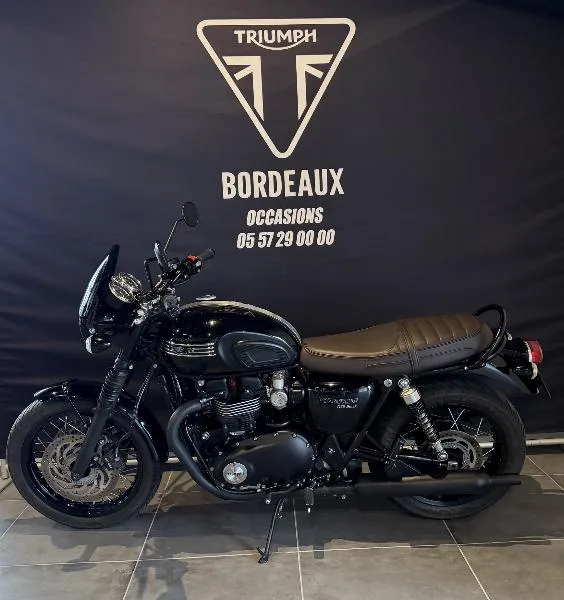 Bonneville T120 Black
