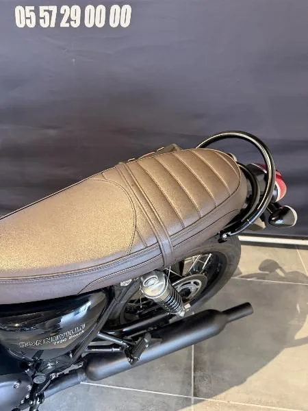 Bonneville T120 Black