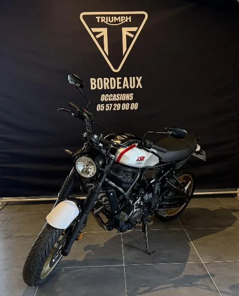 XSR 700 XTRIBUTE