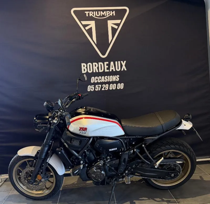 XSR 700 XTRIBUTE