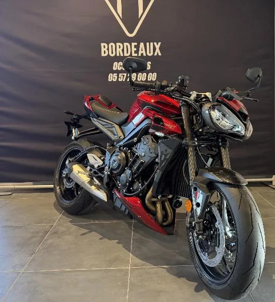 STREET TRIPLE 765 RS