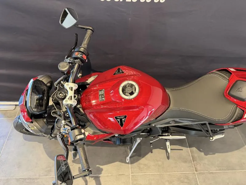 STREET TRIPLE 765 RS