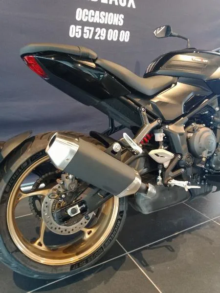 TRIDENT 800