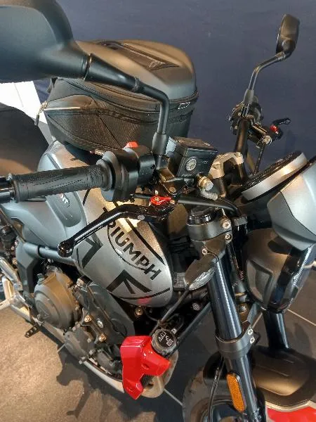 TRIDENT 660
