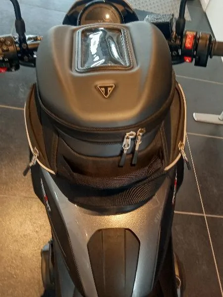 TRIDENT 660