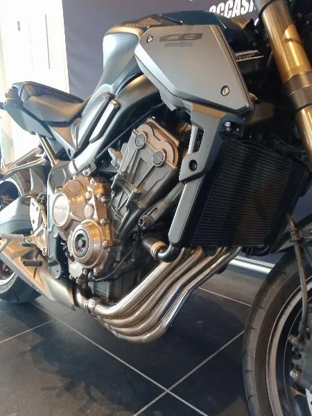 CB 650 R