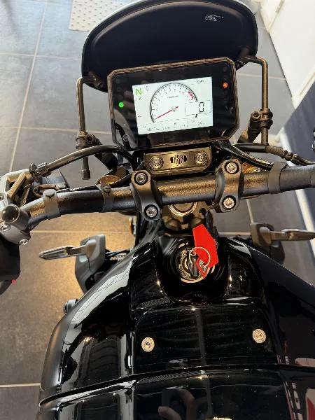 XSR 900