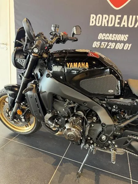 XSR 900