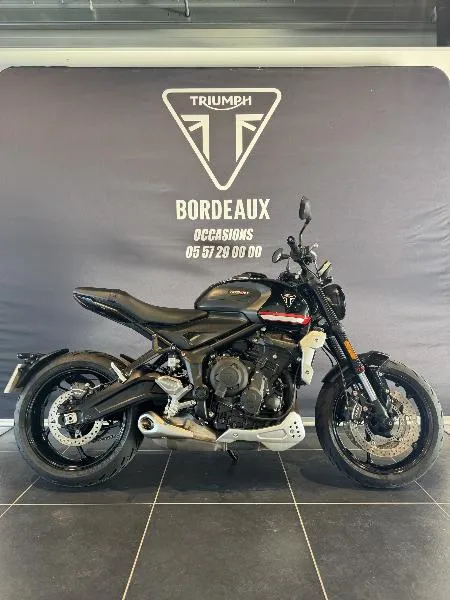 TRIDENT 660