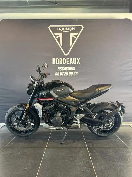 TRIDENT 660
